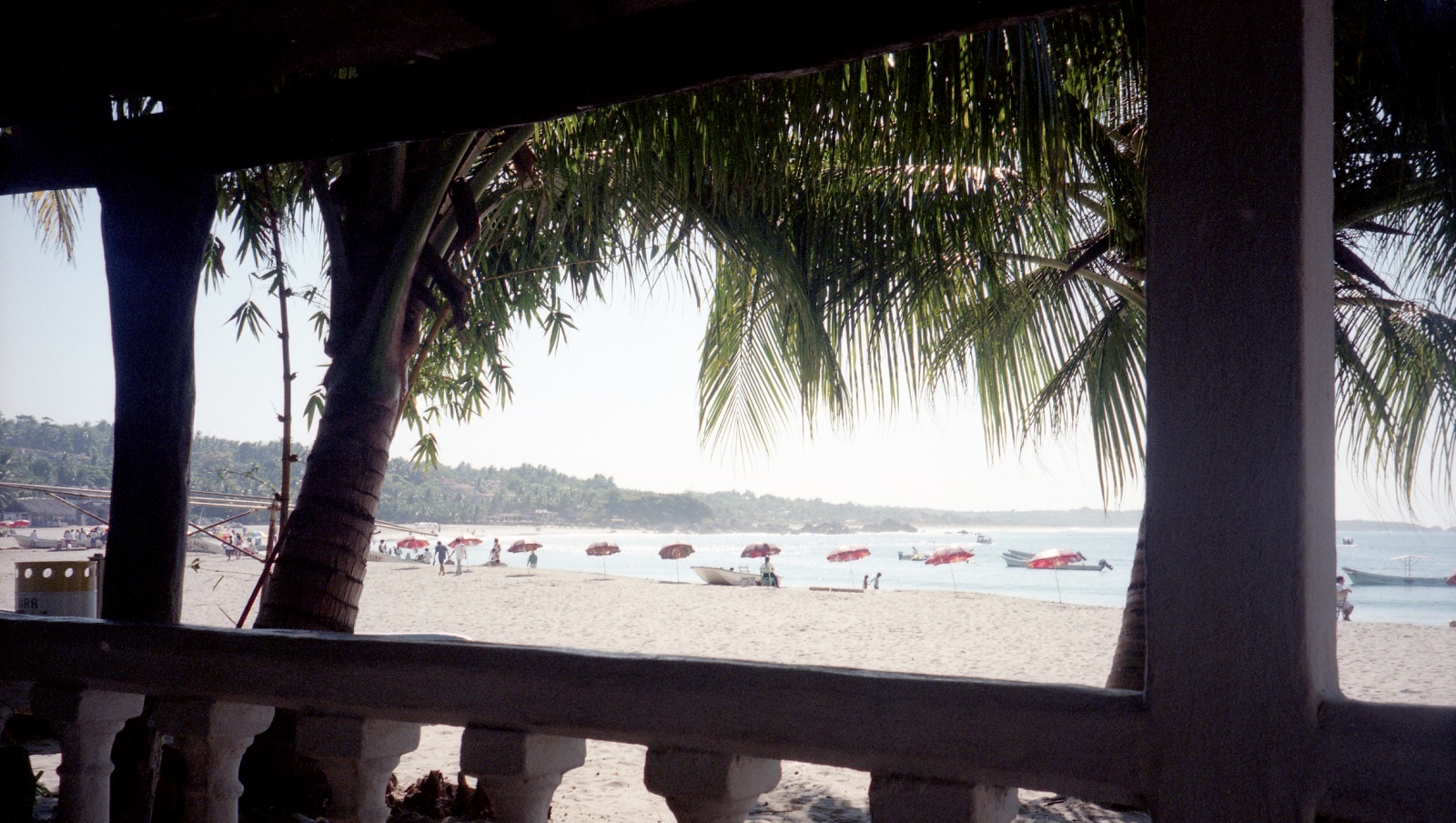19961115 003   Puerto Escondido Hotel Las Palmas   Mexico Film 05 Fnr 025
